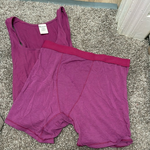 Pajama set - Picture 1 of 1